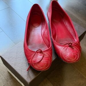 Gucci Women's Vibrant Red Loafers